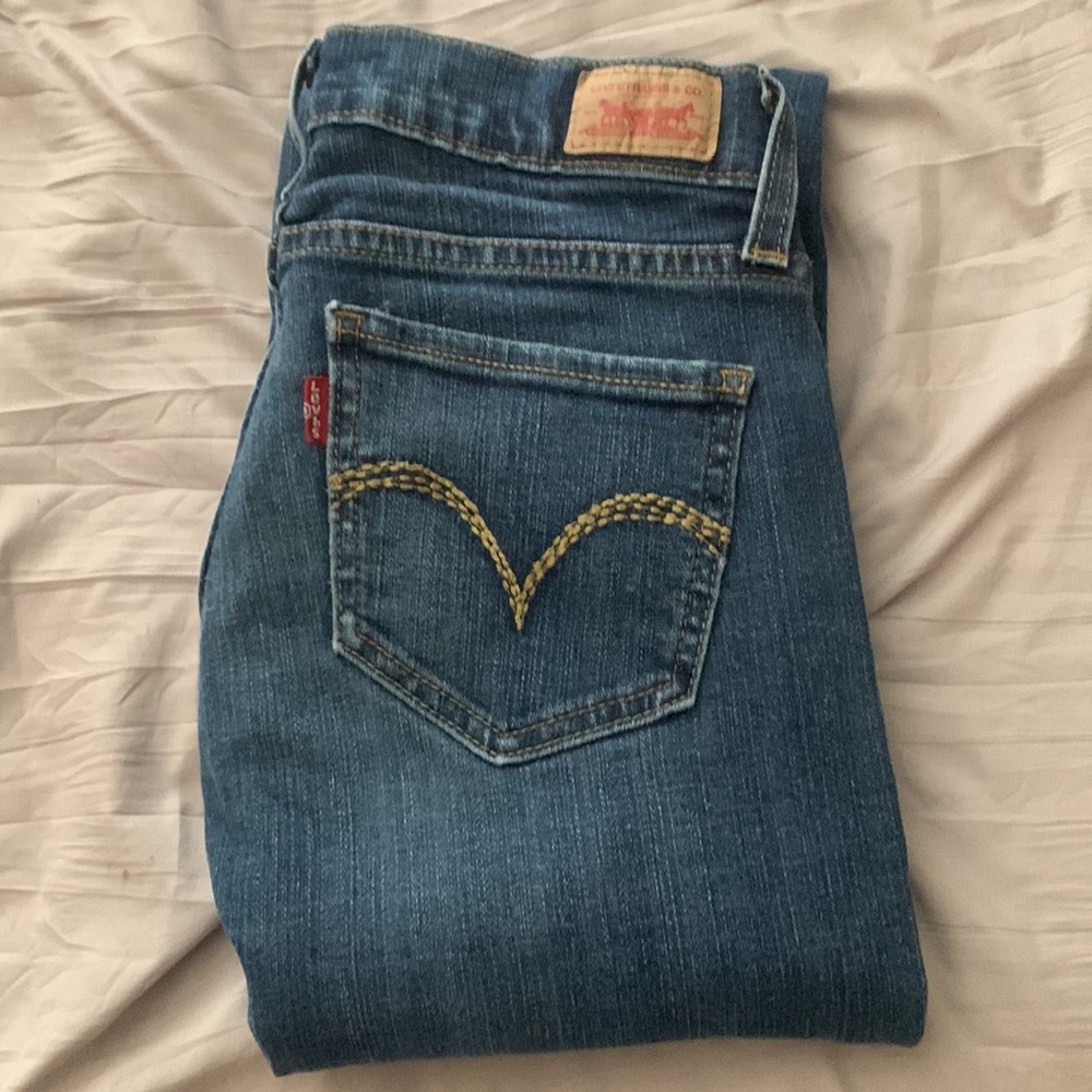 524 Levi’s jeans